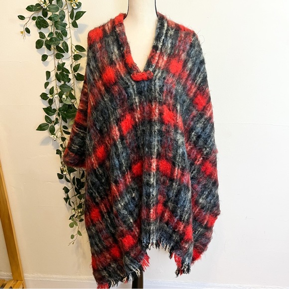 Vintage Sweaters - Vintage Tilly Horst Mohair Red Black Plaid Poncho